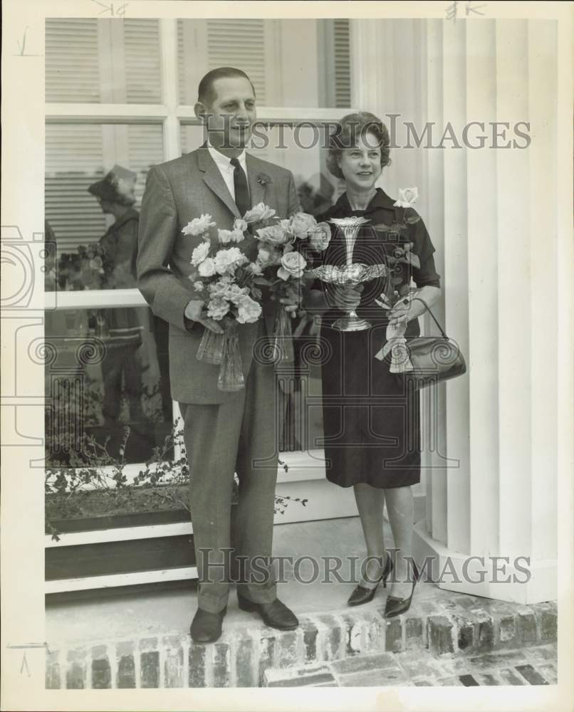 1962 Press Photo Mr. and Mrs. Robert Liken, Major Winners - hpa89429- Historic Images