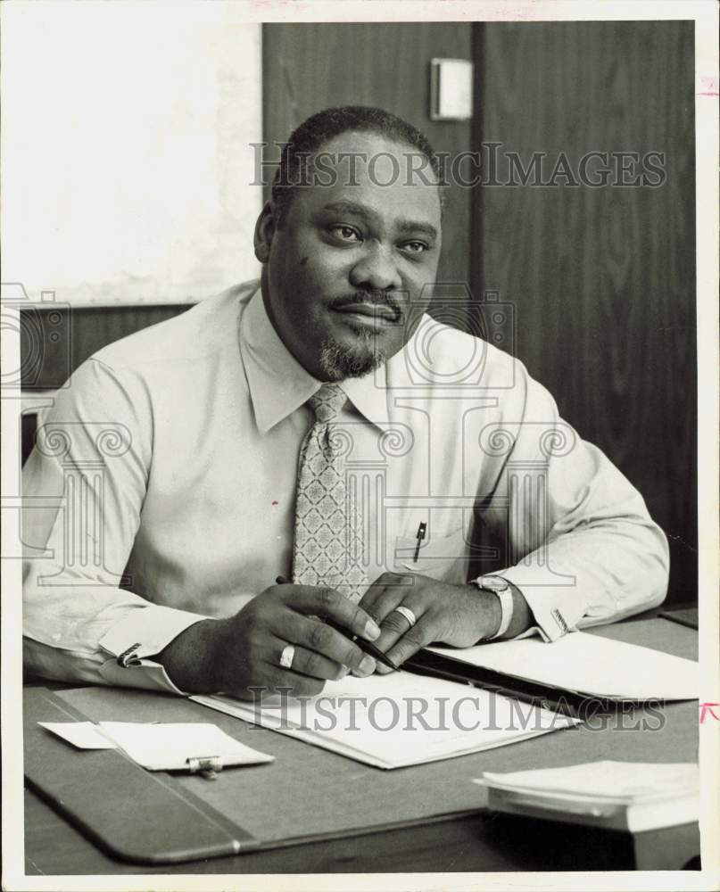 1971 Press Photo Dr. J. Don Boney, Houston School District - hpa89711- Historic Images