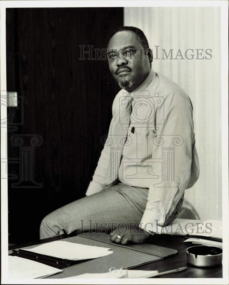 1971 Press Photo Dr. J. Don Boney, Houston School District - hpa89713- Historic Images