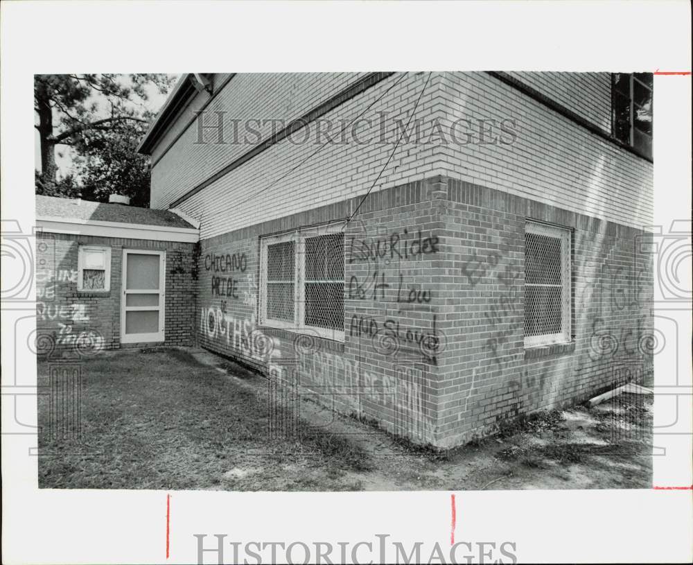 1979 Press Photo Gang Messages Sprayed on Buildings, Vandalism - hpa90070- Historic Images