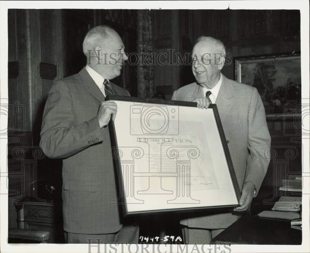 1957 Press Photo Rubber Manufacturers Association Thanks Paul W. Litchfield- Historic Images