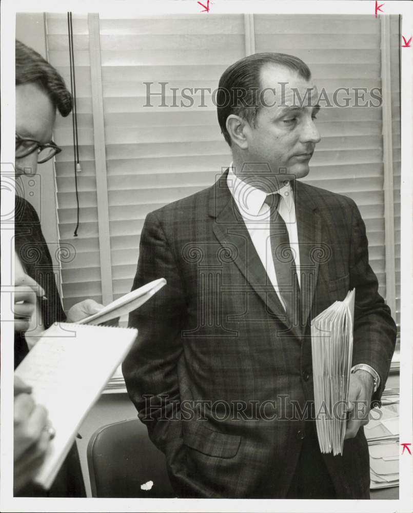 1969 Press Photo Attorney I.D. McMaster in Houston - hpa91228- Historic Images