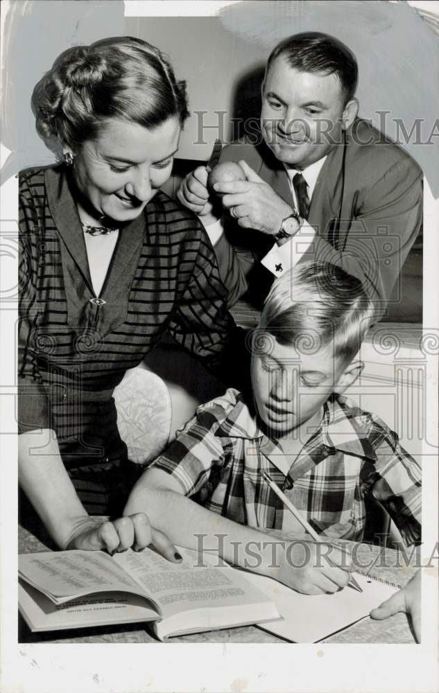 1953 Press Photo Titled Texan Roy, Jr., shown with family. - hpa91571- Historic Images