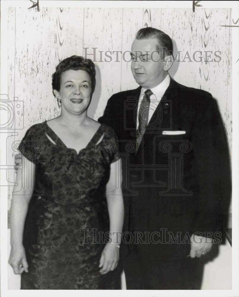 1960 Press Photo Warren Fleming, American Investors Life president and wife.- Historic Images