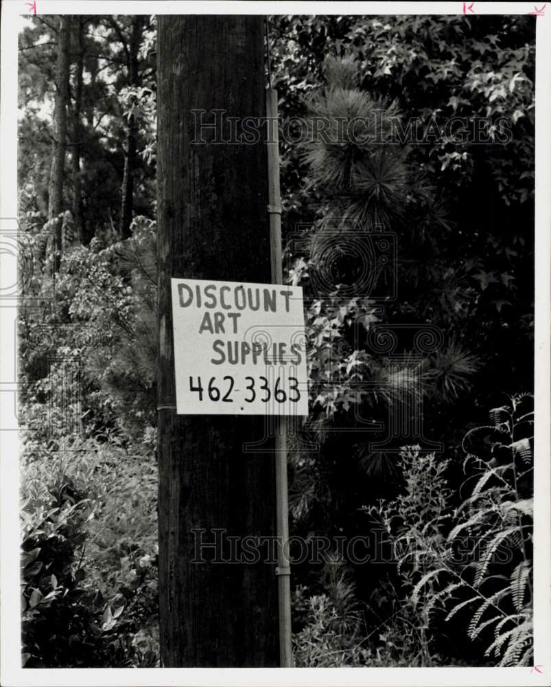 1972 Press Photo &#39;Discount Art Supplies&#39; sign - hpa91764- Historic Images