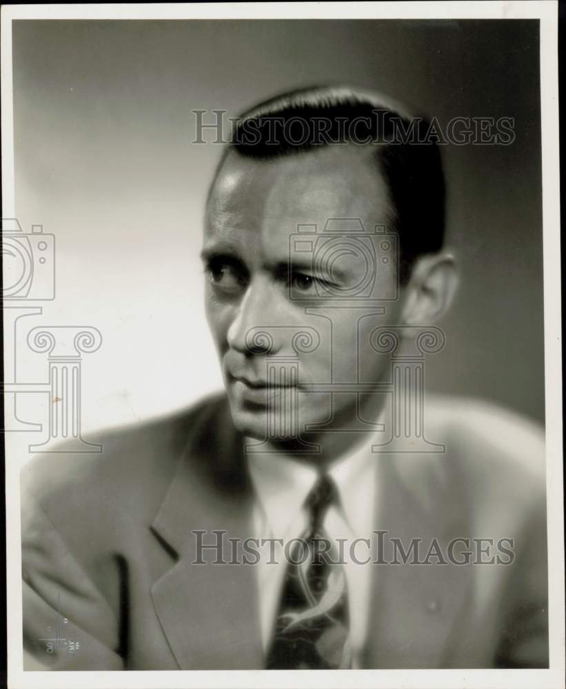 1956 Press Photo Emory E. Gose, Jr., Tellepsen Construction treasurer.- Historic Images