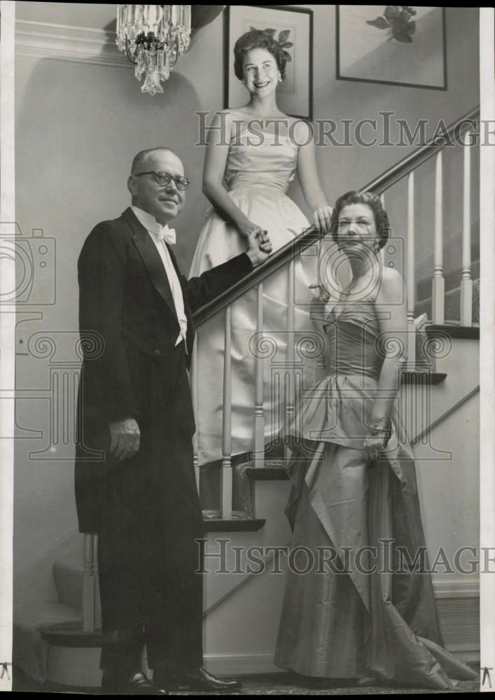 1956 Press Photo Betsy Letzerich poses with parents at Bayou Club. - hpa92728- Historic Images