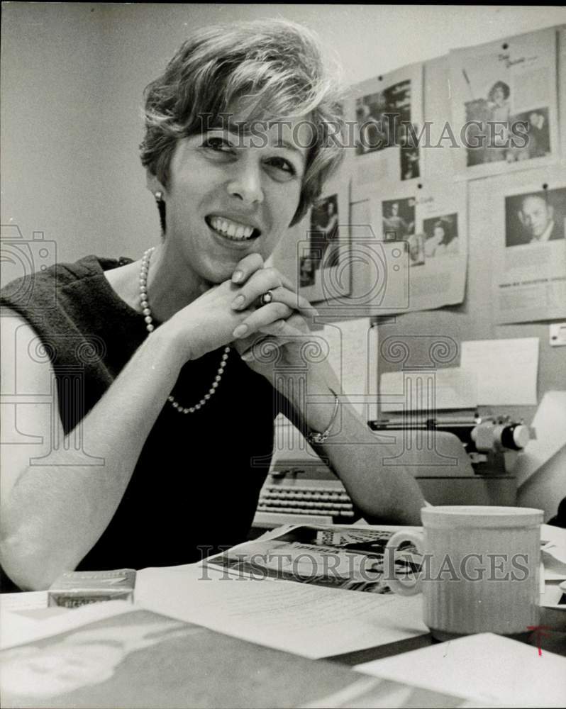 1968 Press Photo Fran Stamper, Houston Grand Opera director, smiles over coffee- Historic Images