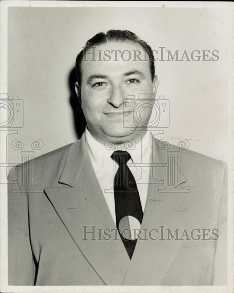 1956 Press Photo Sidney Laufman, Lucky Seven Stores president - hpa92865- Historic Images