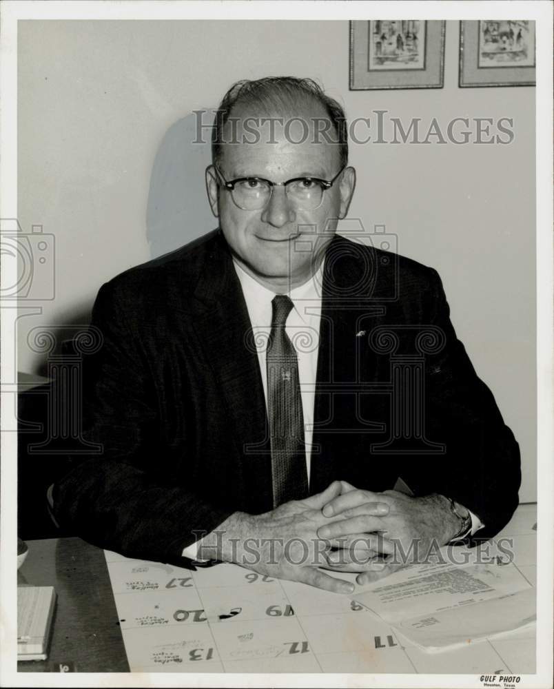 1960 Press Photo Arthur R. Freed, Fingers Furniture manager. - hpa93316- Historic Images