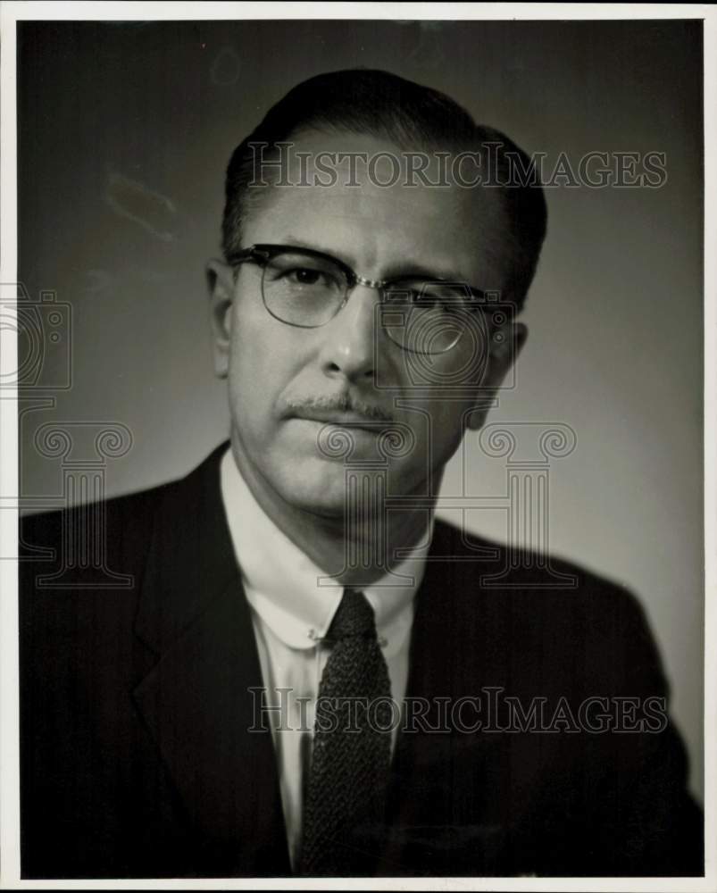 1957 Press Photo H.L. Stowers, Texas Gas Transmission vice president - hpa93529- Historic Images