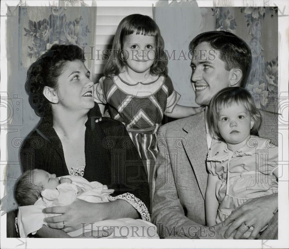 1955 Press Photo Dr. and Mrs. William Jack Marshall and family. - hpa93771- Historic Images