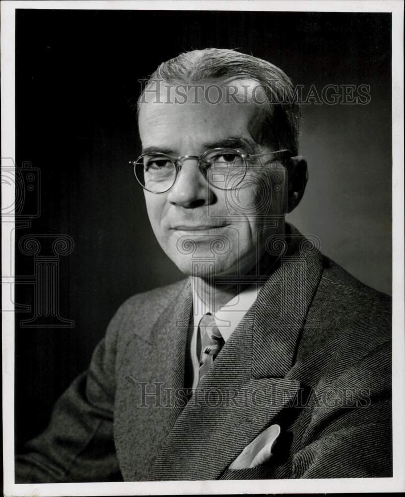 1950 Press Photo H.E. Schnur, Texas Company official - hpa94419- Historic Images