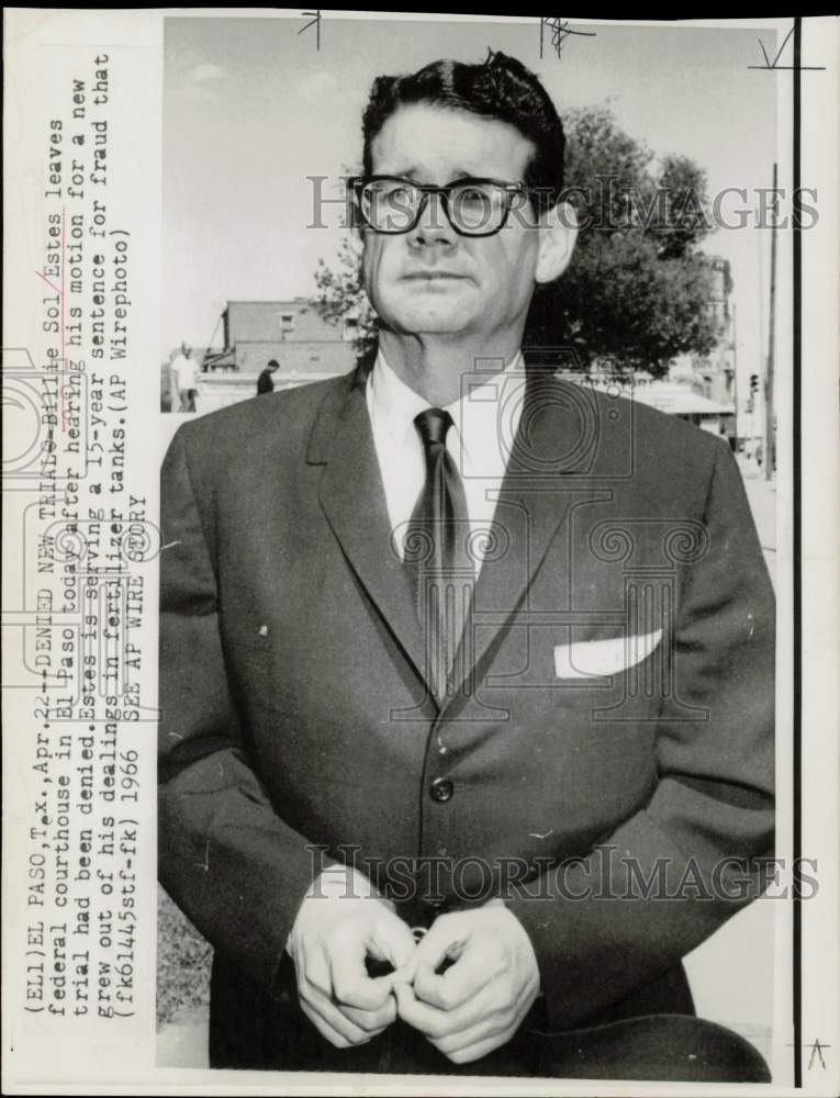 1966 Press Photo Billie Sol Estes leaves El Paso federal courthouse. - hpa94592- Historic Images
