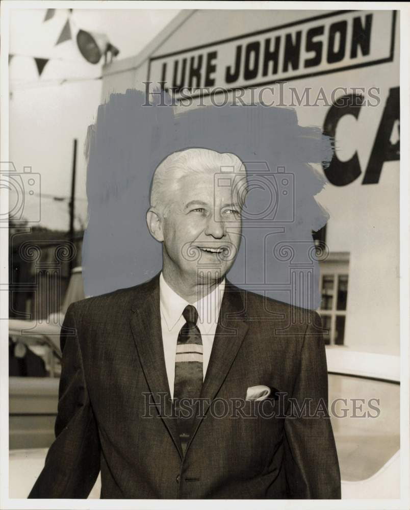 1963 Press Photo Charles Shofner, Luke Johnson Ford truck manager. - hpa95438- Historic Images