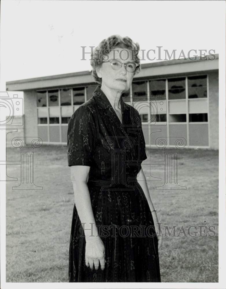 1962 Press Photo Estelle Herrington, Bonham School principal. - hpa95716- Historic Images