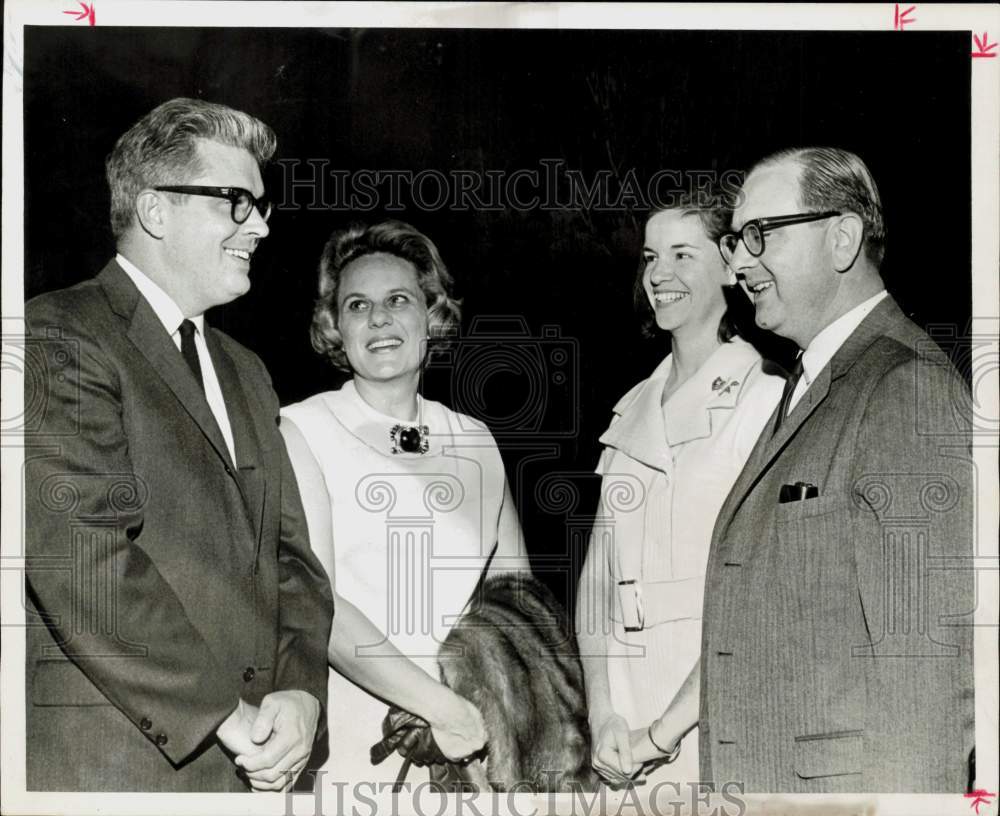 1967 Press Photo James Baileys, Jim Earhtmans at Mary Wickes reception.- Historic Images