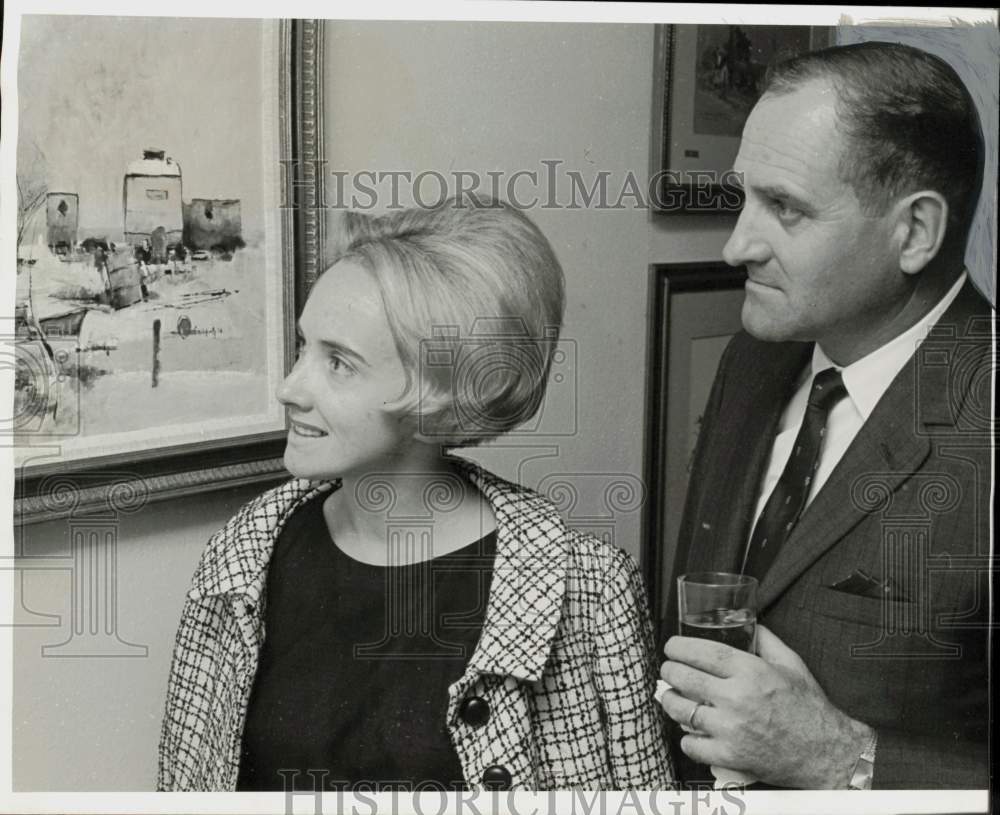 1966 Press Photo Carl and Lottie Gautschi of Houston attend gallery exhibit.- Historic Images