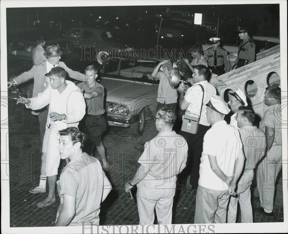 1961 Press Photo Galveston, Texas Splash Day participants. - hpa97107- Historic Images