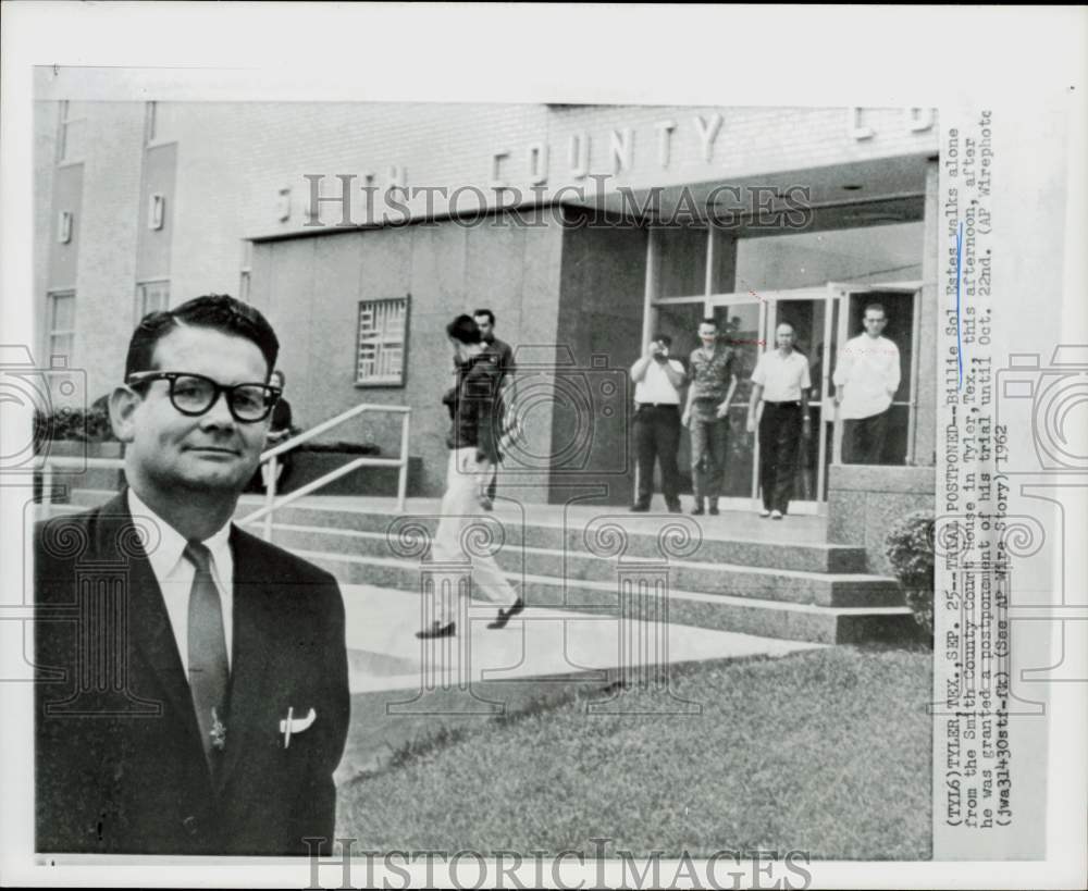 1962 Press Photo Billie Sol Estes walks from Smith County Courthouse in Tyler.- Historic Images