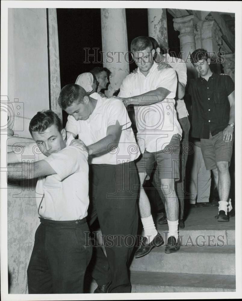 1961 Press Photo Galveston, Texas&#39; Splash Day participants in lineup.- Historic Images