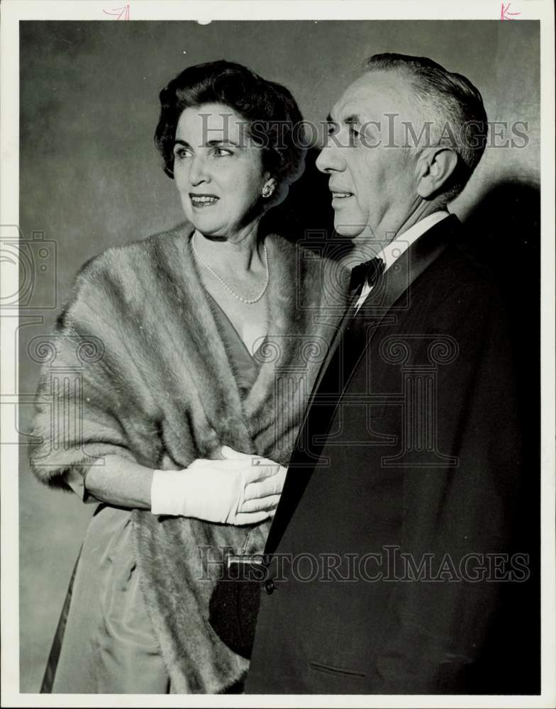 1961 Press Photo Wendell and Katherine Steward, Houston Symphony guests.- Historic Images