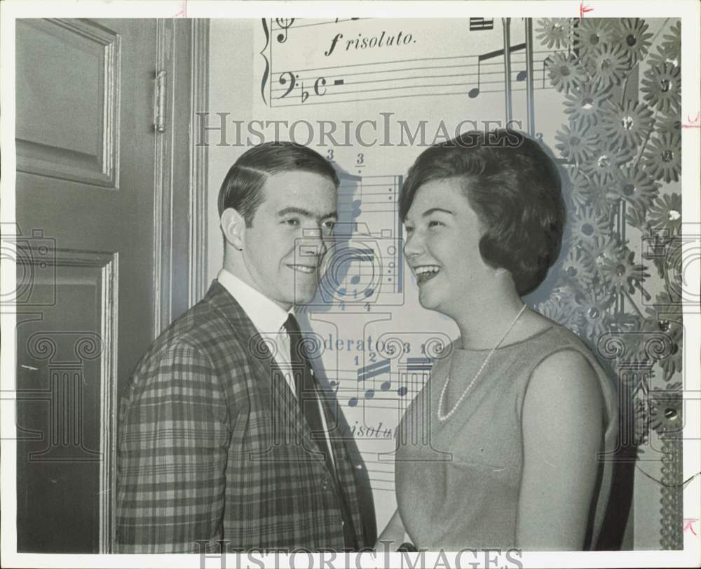 1964 Press Photo John Anderson and Barbara Wheeler at theatre play. - hpa98024- Historic Images