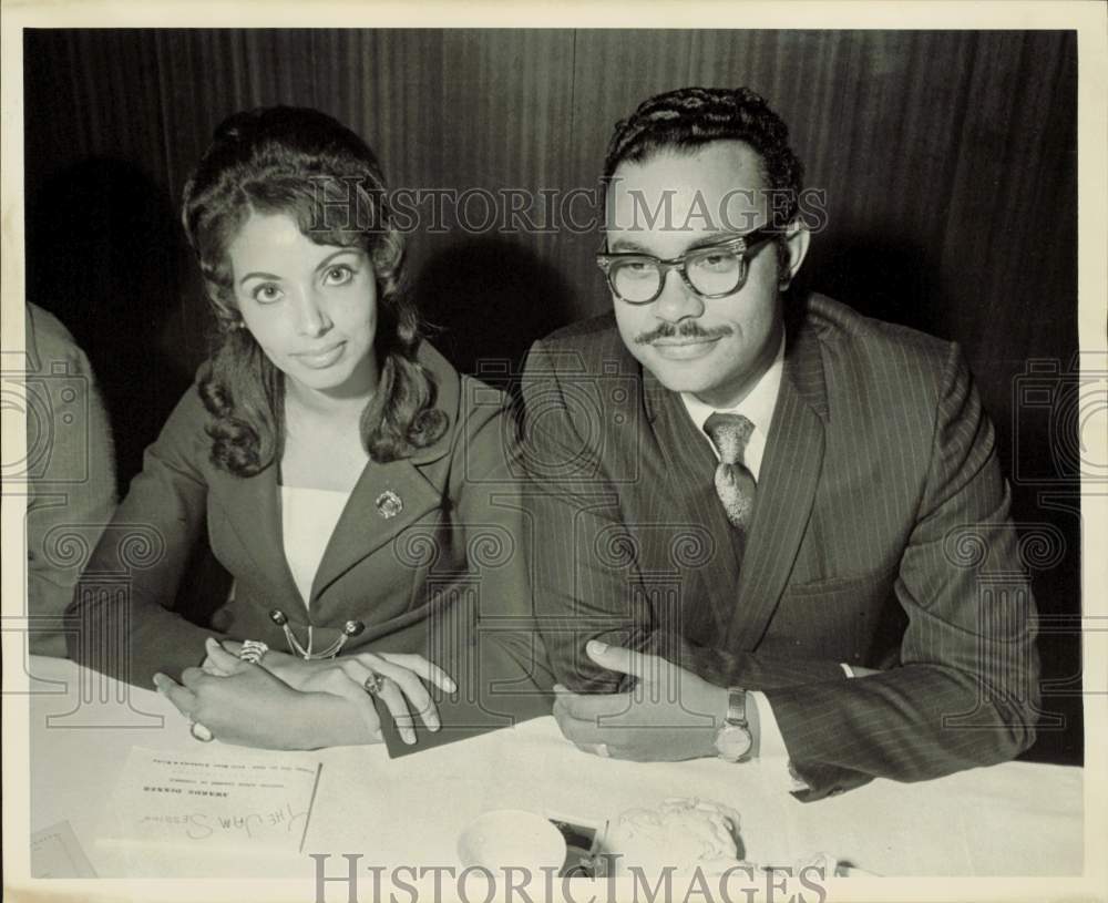 1969 Press Photo Texas State Senator Curtis Graves and wife, Joan. - hpa98113- Historic Images