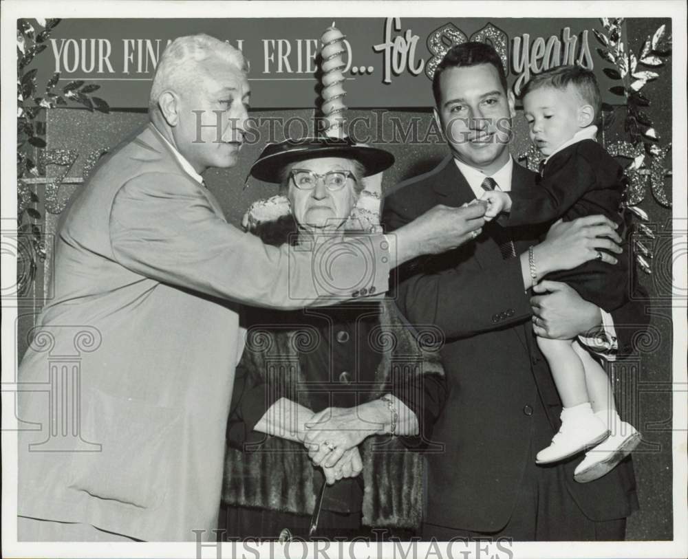 1956 Press Photo Leo Gaber with his mother, son and grandson at Houston bank.- Historic Images