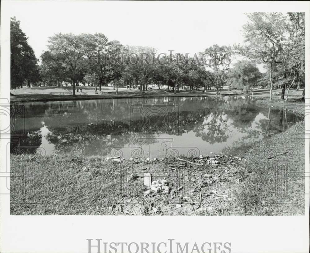 1977 Press Photo Lake at League City's Galveston County Park, Texas - hpa98172- Historic Images