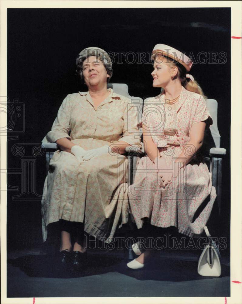 1989 Press Photo A.D. Players Jeannette George and Marykae Phipps in performance- Historic Images