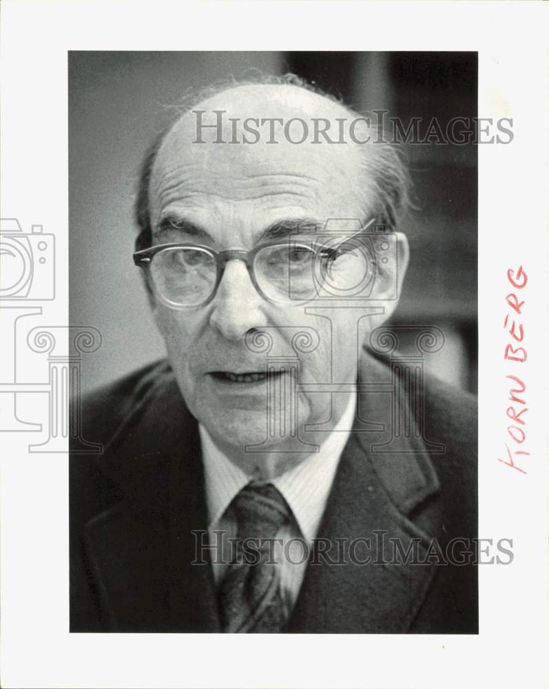 1980 Press Photo Dr. Arthur Kornberg, California Biochemist Nobel Prize winner- Historic Images