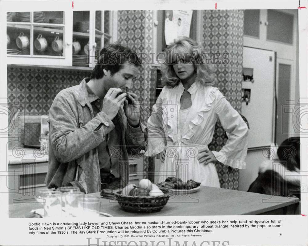 1980 Press Photo Goldie Hawn and Chevy Chase star in &quot;Seems Like Old Times.&quot;- Historic Images