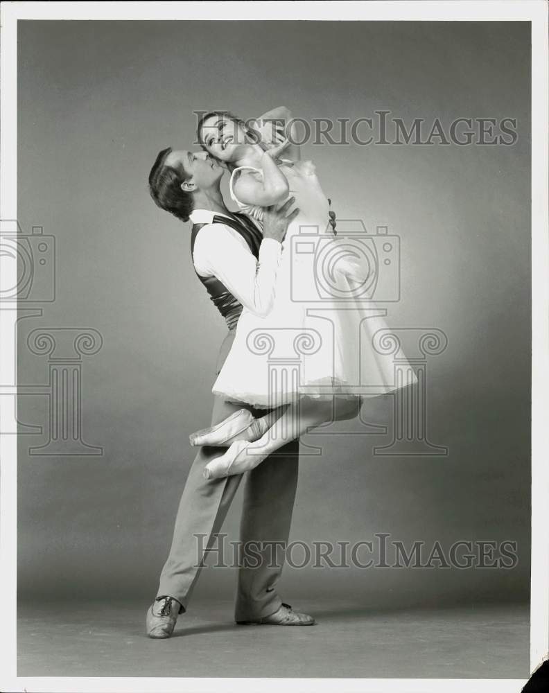 1983 Press Photo Janie Parker & Kenneth McCombie in "The Two Pigeons"