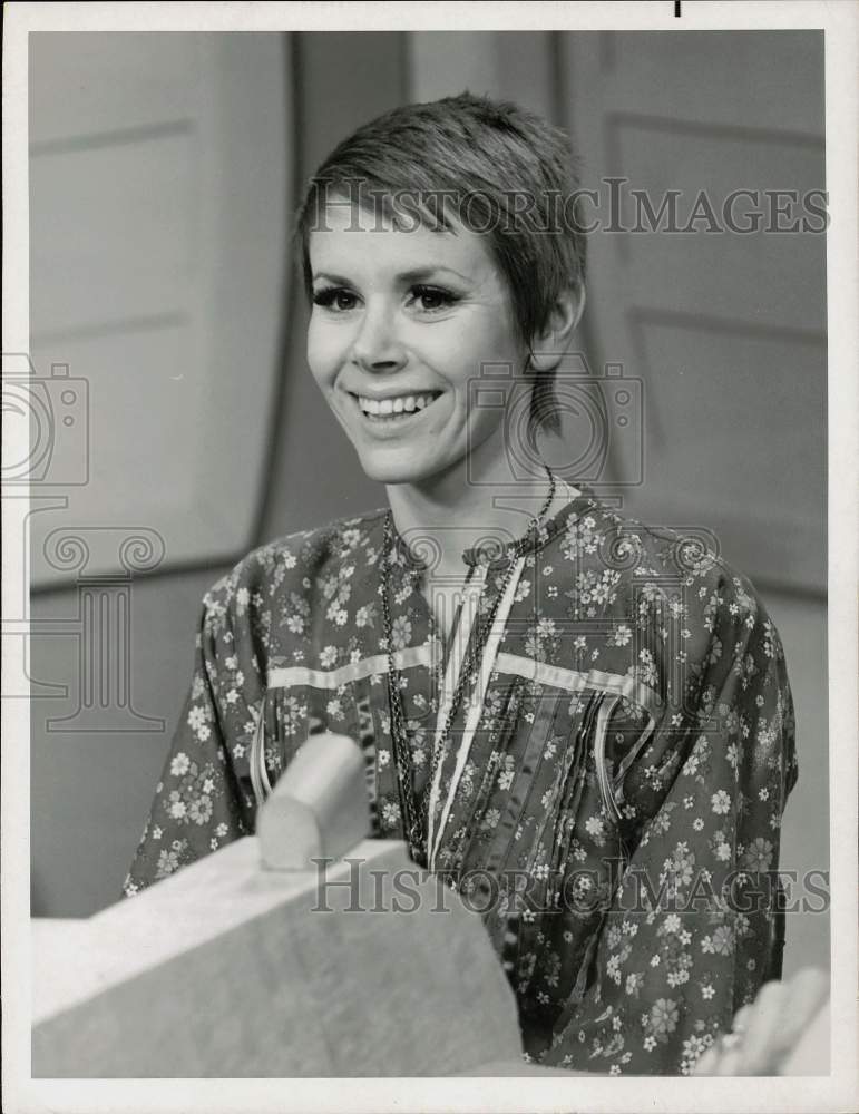 1977 Press Photo Actress Judy Carne - hpp08592- Historic Images