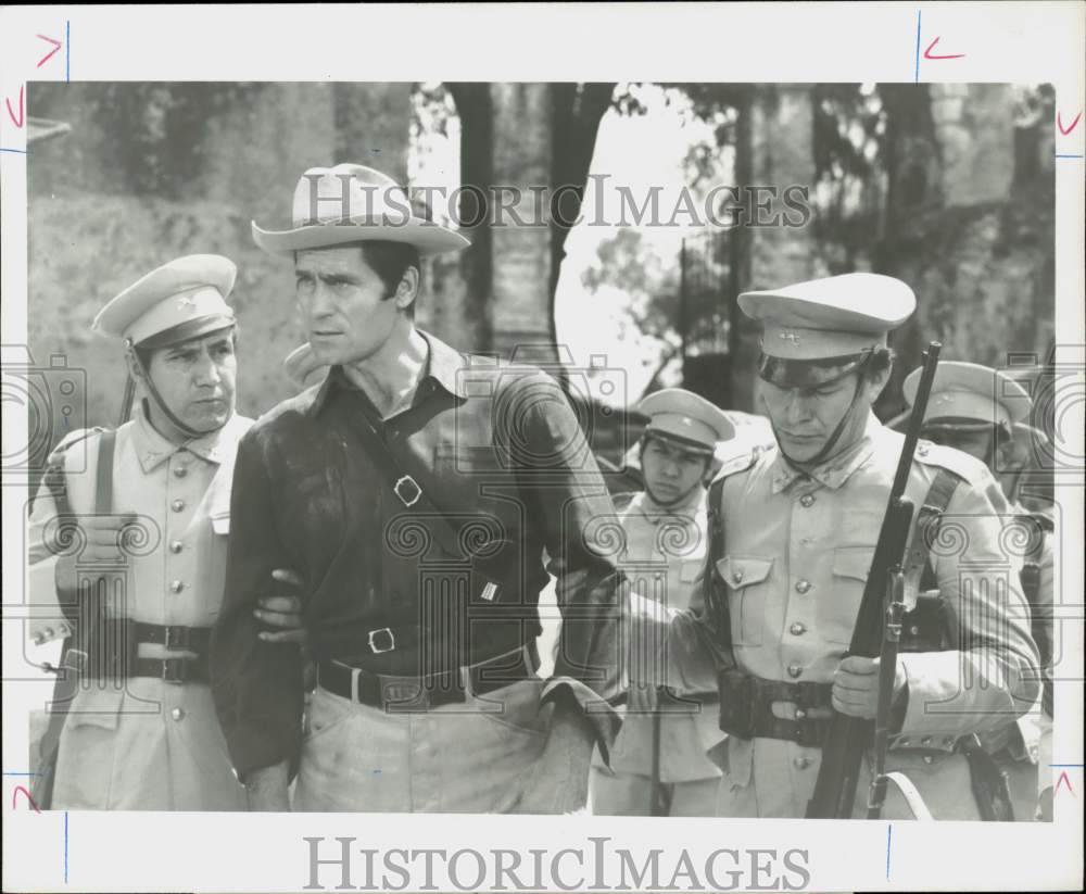 1972 Press Photo Clint Walker in &quot;Hardcase,&quot; on ABC - hpp11641- Historic Images