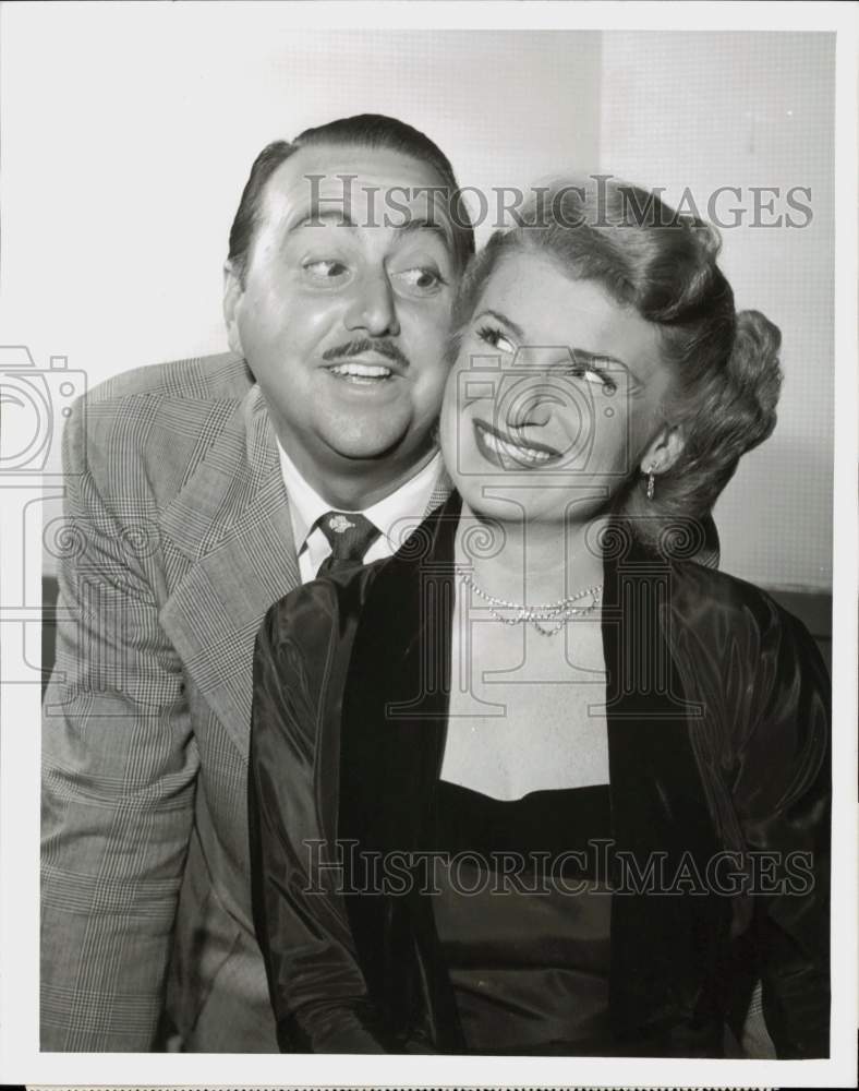 1956 Press Photo Willard Waterman, Shirley Mitchell in &quot;The Great Gildersleeve&quot;- Historic Images