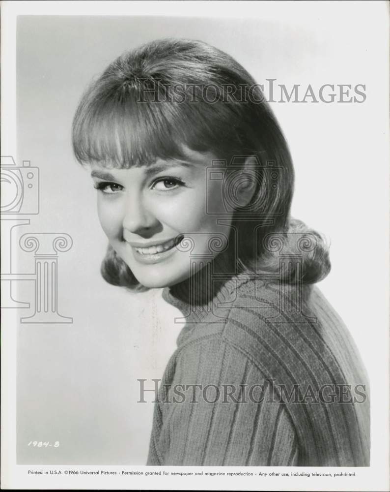 1966 Press Photo Actress Debbie Watson - hpp12245- Historic Images