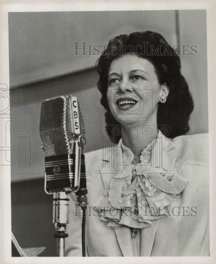 1951 Press Photo Irene Beasley, &quot;Grand Slam&quot; Mistress of Ceremonies - hpp13802- Historic Images