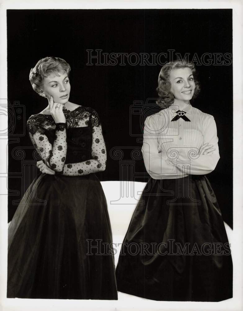 1959 Press Photo Singer Martha Collins &amp; Former Self on &quot;Your Hit Parade&quot;- Historic Images