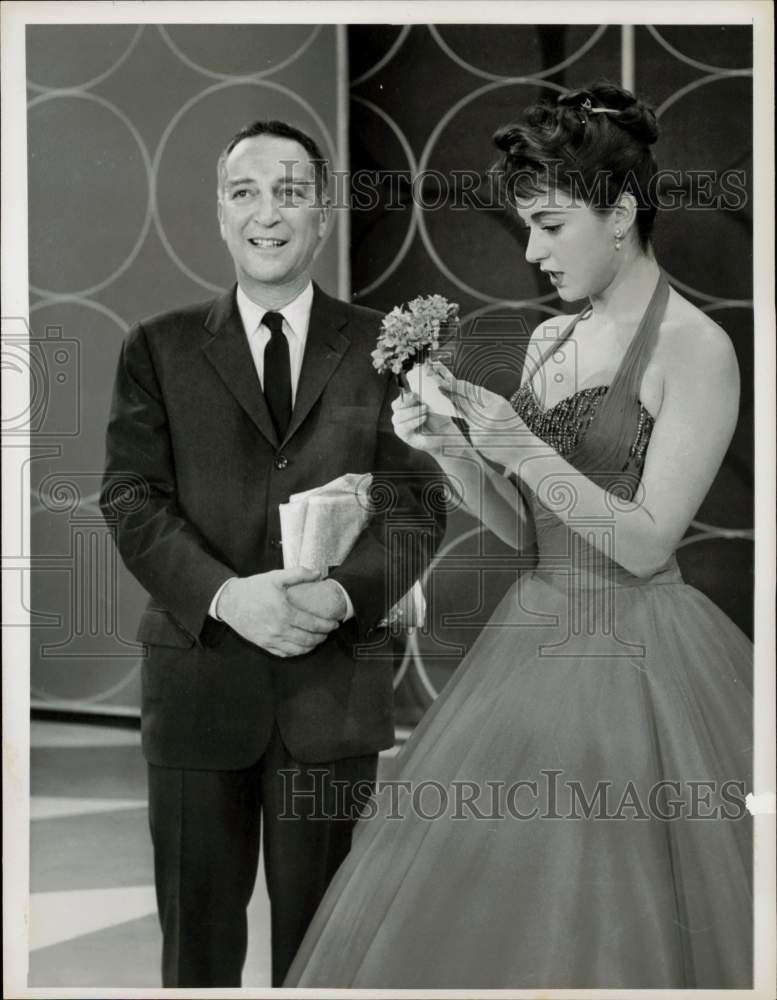 1959 Press Photo Anna Maria Alberghetti on &quot;The Garry Moore Show,&quot; on CBS.- Historic Images