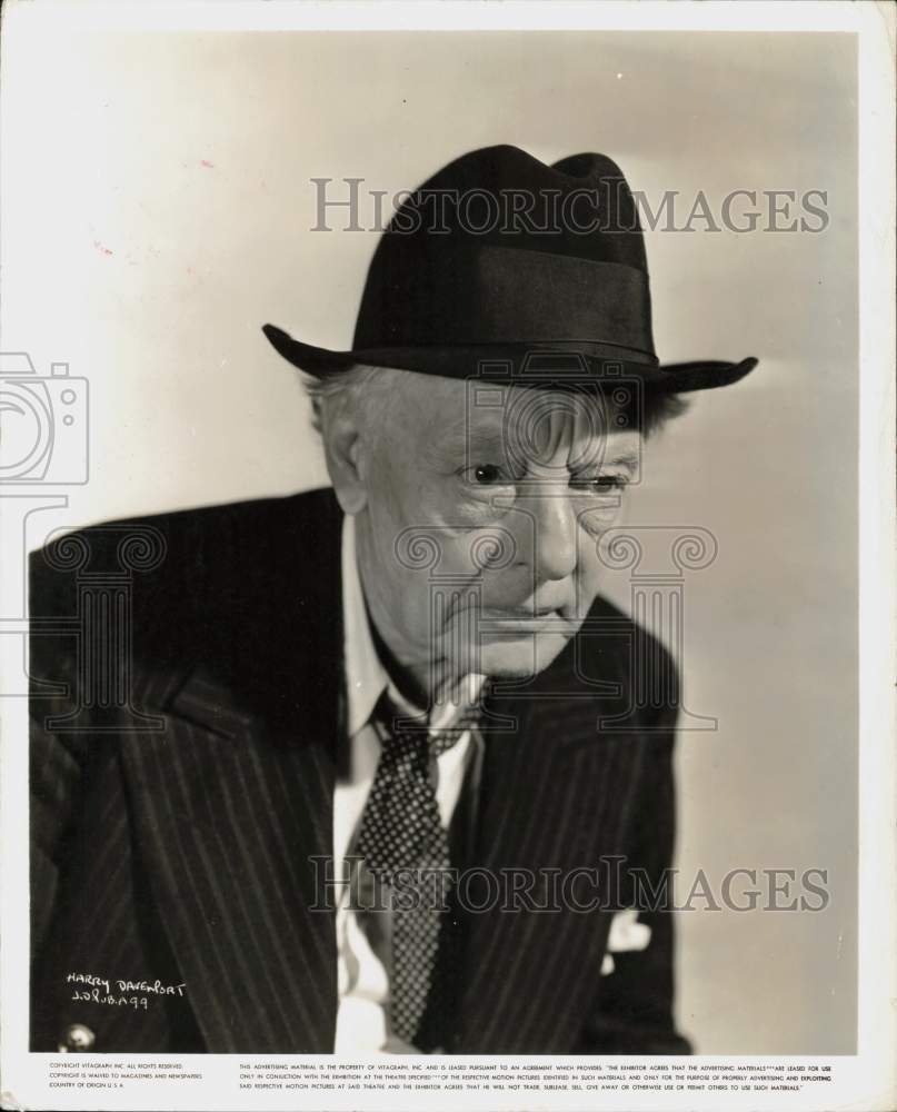 1958 Press Photo Harry Davenports stars in &quot;Meet John Doe.&quot; - hpp15475- Historic Images