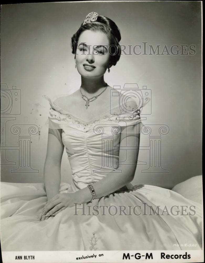 1959 Press Photo American actress and singer Ann Blyth. - hpp15742- Historic Images