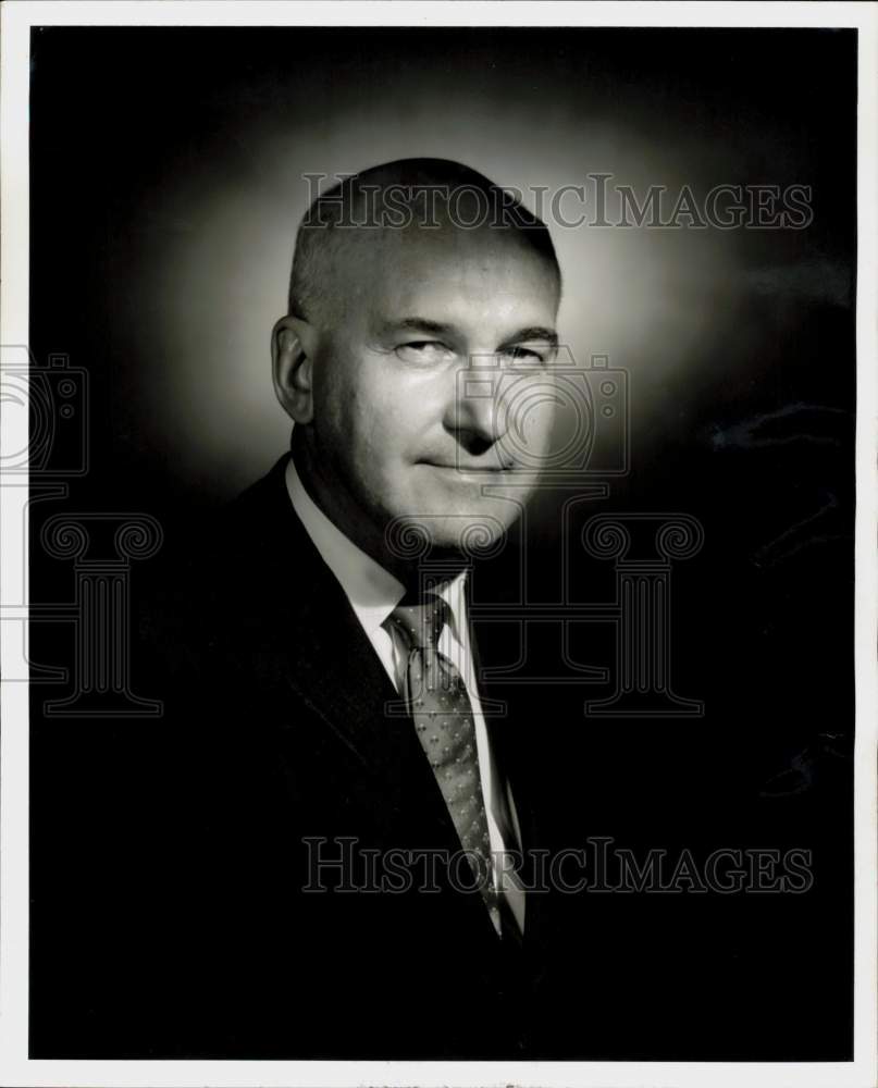 1968 Press Photo C.W. Hardell, Sinclair Refining Company Executive - hpp17611- Historic Images