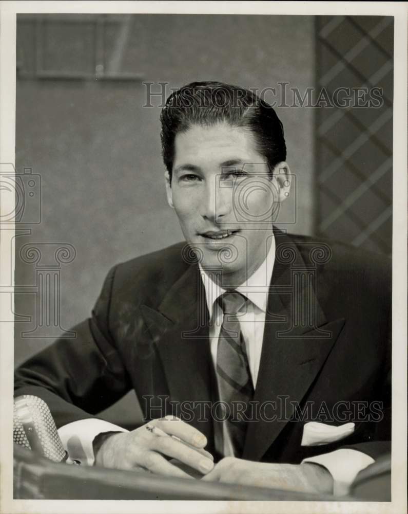 1956 Press Photo Barry Gray, Emcee of &quot;Winner Take All&quot; Quiz Show - hpp18180- Historic Images