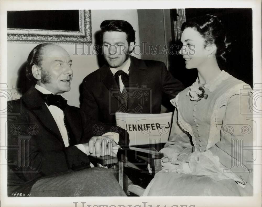 1956 Press Photo Bill Travers &amp; Co-Stars in &quot;The Barretts of Wimpole Street&quot;- Historic Images