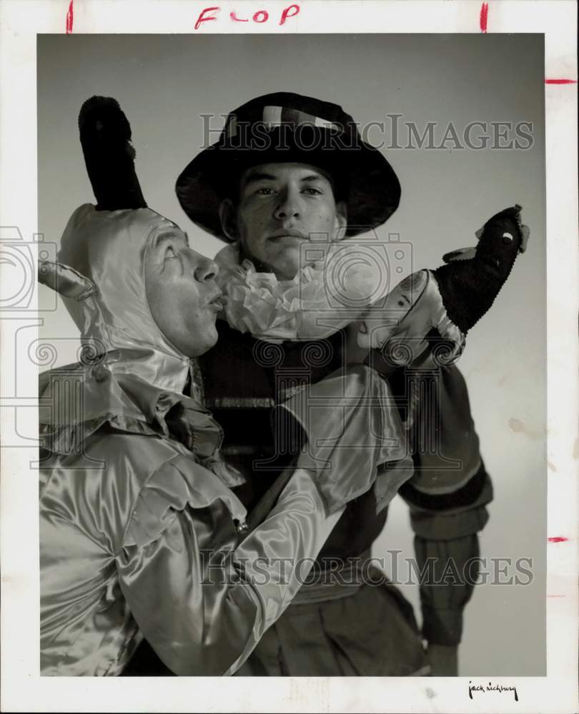 1959 Press Photo Actor Tony White &amp; Co-Star - hpp19398- Historic Images