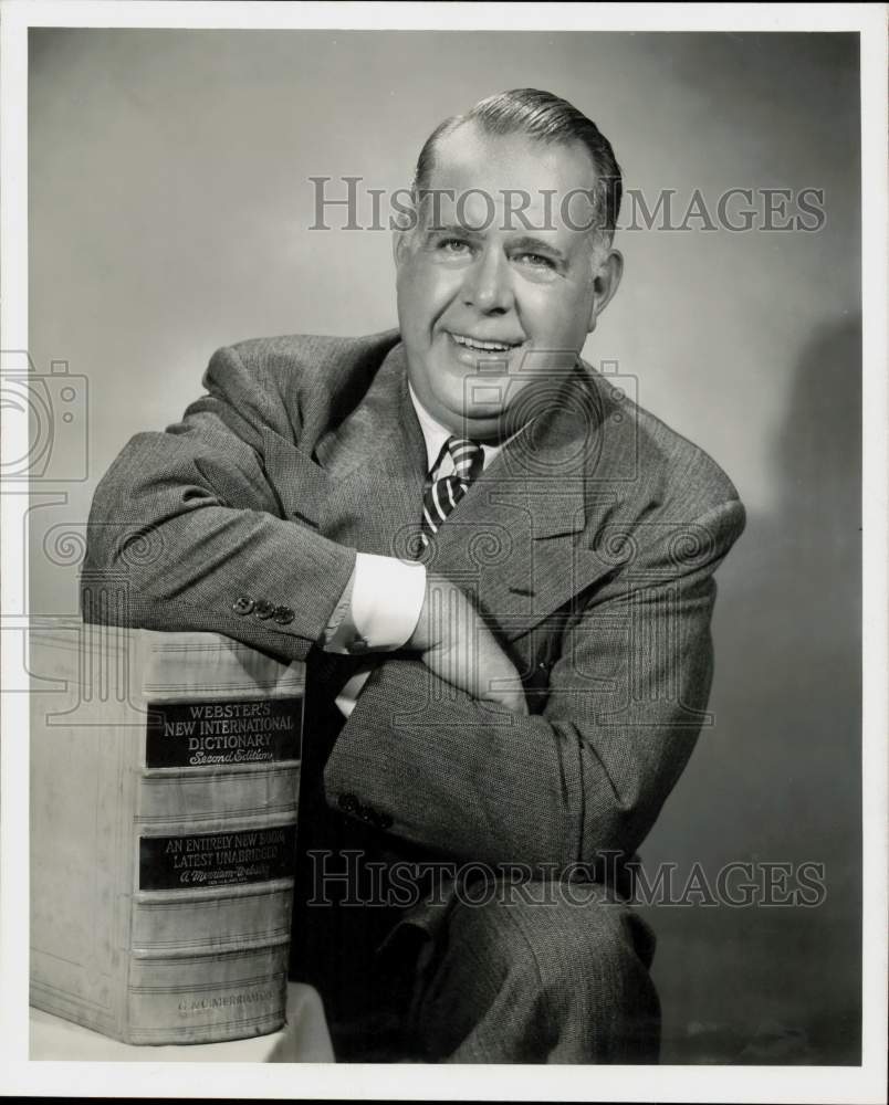 1950 Press Photo Haven MacQuarrie, Star of &quot;Noah Webster Says&quot; TV Show- Historic Images