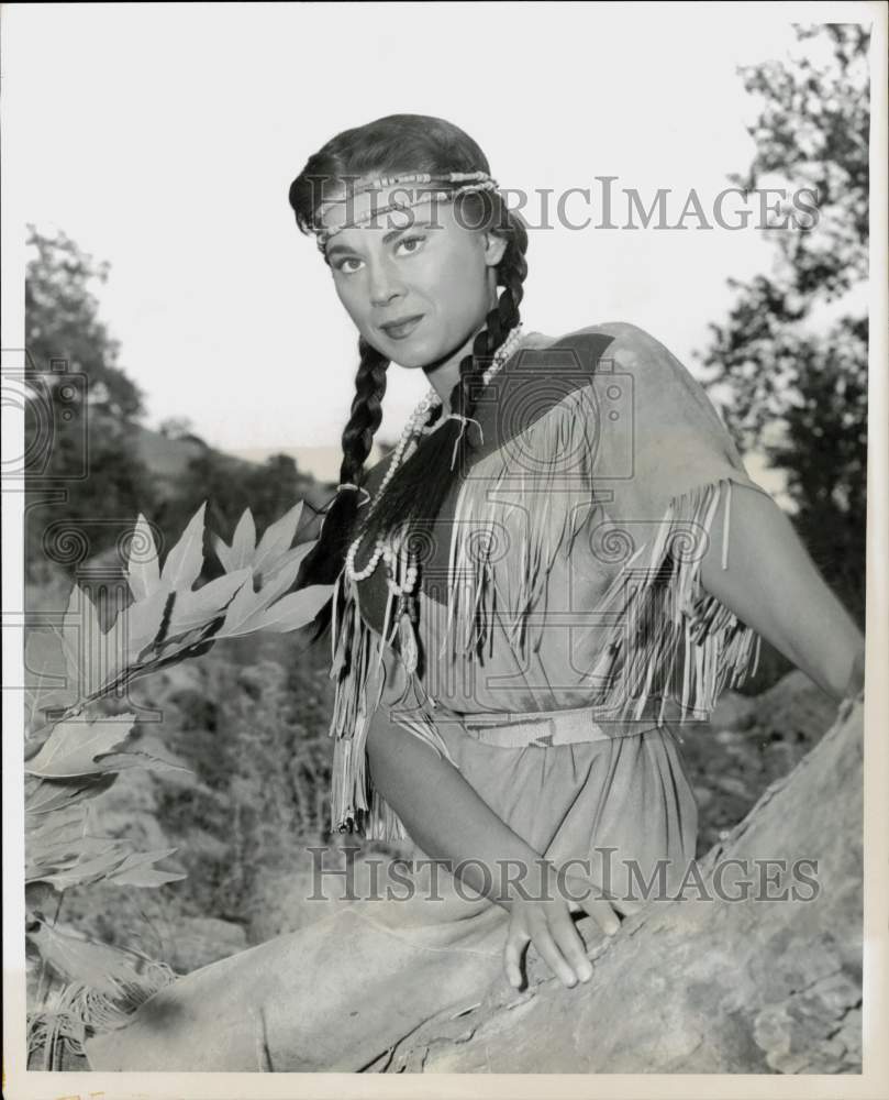 1957 Press Photo Actress Lisa Montell on &quot;Broken Arrow&quot; TV Series - hpp22434- Historic Images