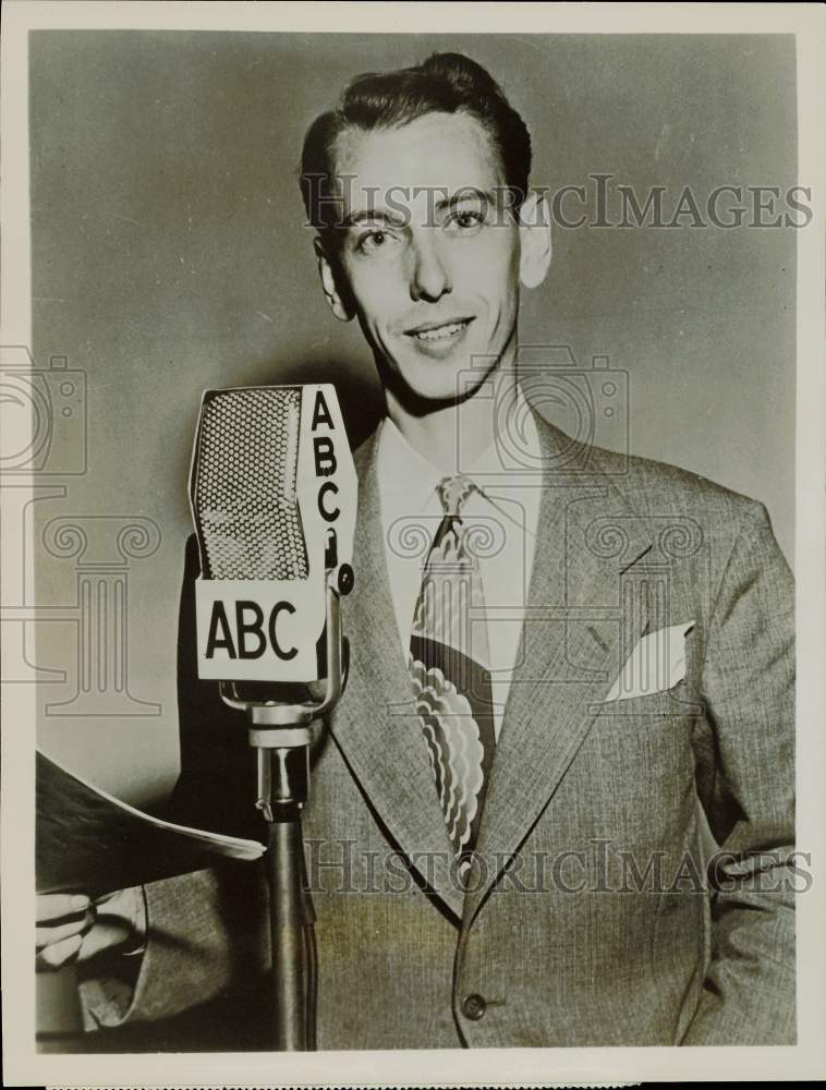 1952 Press Photo Don Gardiner, &quot;News with Don Gardiner&quot; - hpp23182- Historic Images